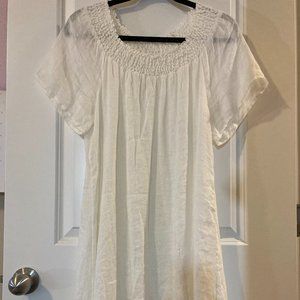 White 100%Linen Cynthia Rowley Dress - Knee length. Shirred neckline. Boho. SZ M